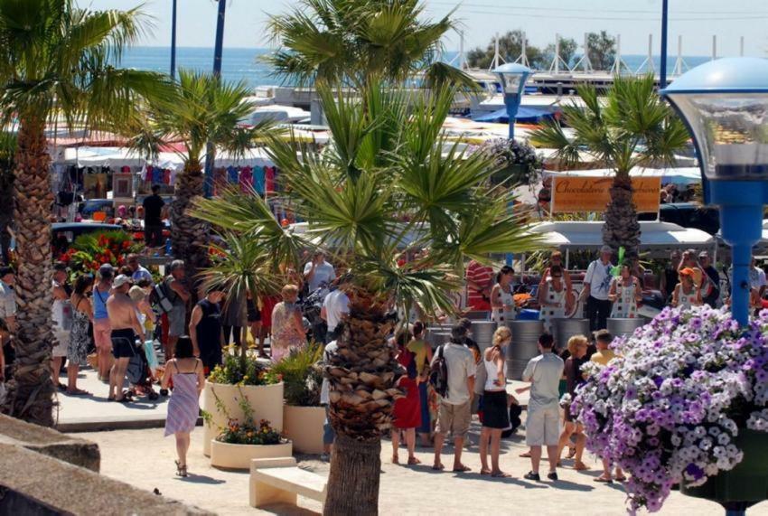 T3 Vue Mer Et Plage, Avec Wifi Et Parking Saint-Pierre-la-Mer  Exteriör bild
